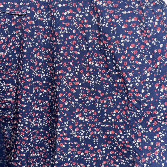 United Colors of Benetton Men’s Printed Slim Fit Button up - Picture 3 of 9